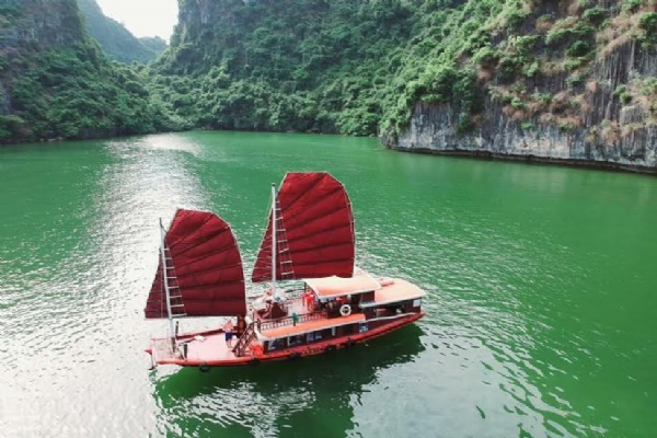 Cruise off beaten tracks on a day trip aboard Indochine sailing Junk in Lan Ha & Halong Bay
